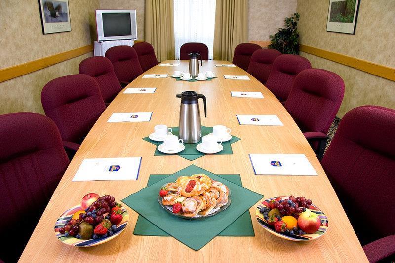 Quality Inn & Conference Centre Midland Facilities photo